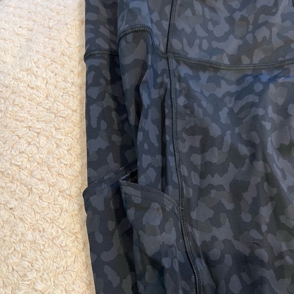 Lululemon “Base pace” high rise tight 25” - Picture 2 of 4